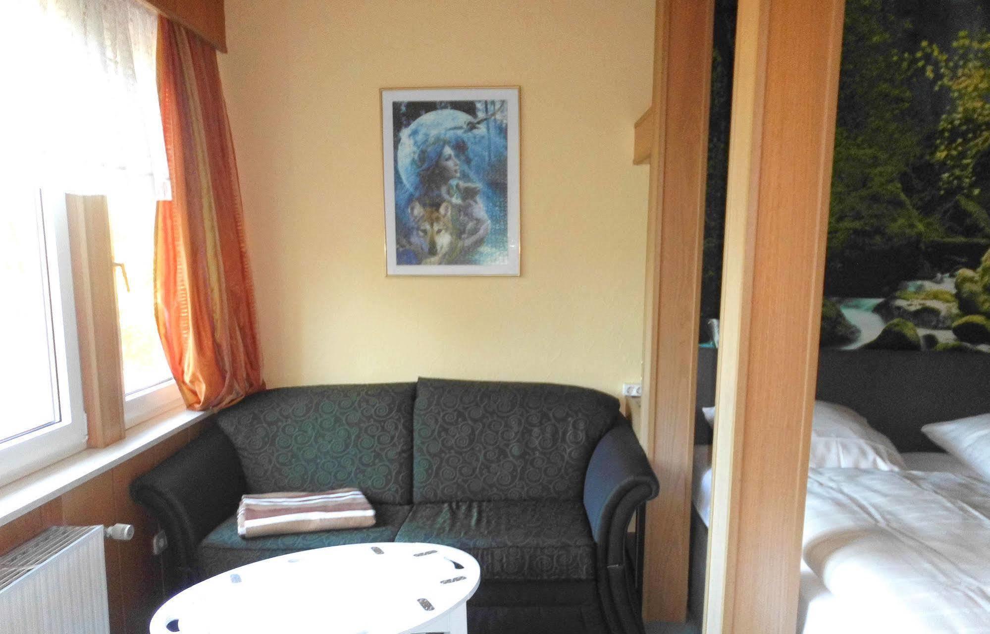 Sonnenberg Schloesschen 3*